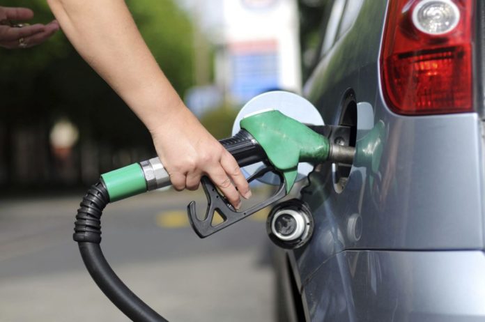 De acordo com informações da ANP, as vendas de óleo diesel pelas distribuidoras brasileiras somaram 5,6 bilhões de litros em outubro, alta de cerca