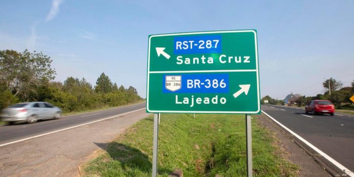 O governador do Rio Grande do Sul, Eduardo Leite (PSDB), disse nesta quinta-feira, 13, que o Estado deve leiloar algumas rodovias até dezembro.