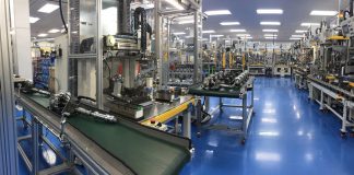 A ZF inaugurou em sua unidade industrial de Limeira/SP uma nova linha de produção de colunas de direção elétrica. Com isso, a ZF no Brasil passa a