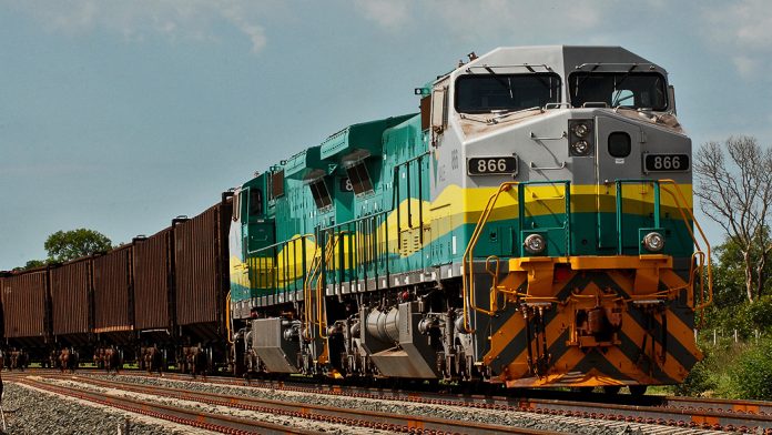 De acordo com o ministro da Infraestrutura, Tarcísio de Freitas, a nova aposta para o setor de transportes no país é o segmento ferroviário. O novo