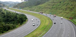 Governo do Estado de São Paulo lança o primeiro Centro de Operação Remota (COR) para monitorar as rodovias concedidas. Por enquanto, as estações